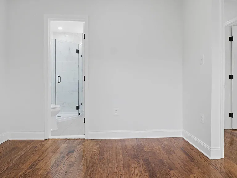 5633 Jamestown Rd — Photo 18