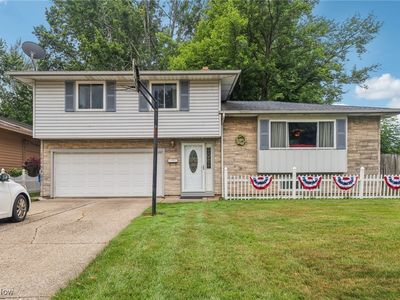 176 E Overlook Dr, Eastlake, OH, 44095