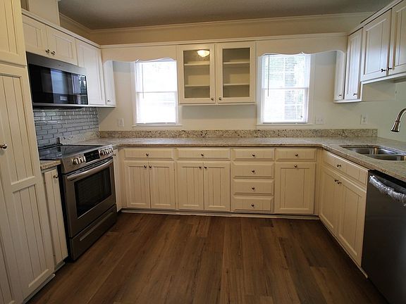 5th image of 4120 Lantern Ln