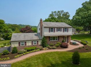 813 Edward Ln, West Chester, PA 19382