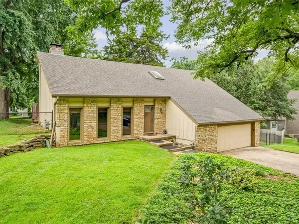 6908 Millridge St, Shawnee, KS 66218