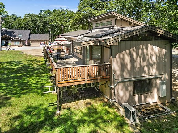 4th image of 41 Kensington Dr