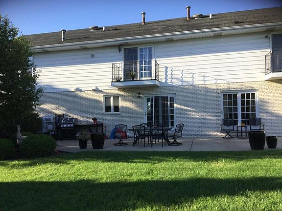 2nd image of 16514 Crescent Ave APT 2