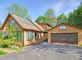 17 Grandview Dr, Lake Ariel, PA
