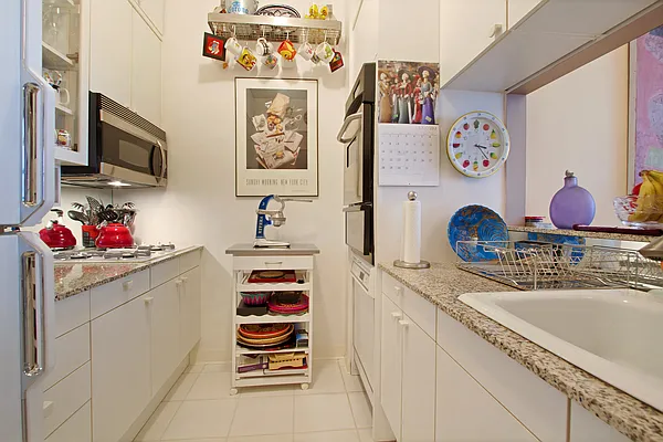 Rented by R New York | media 6