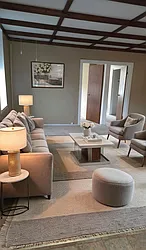 424 Bloomfield Street, #4