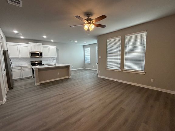 2nd image of 307 Jack Finney Blvd #1104