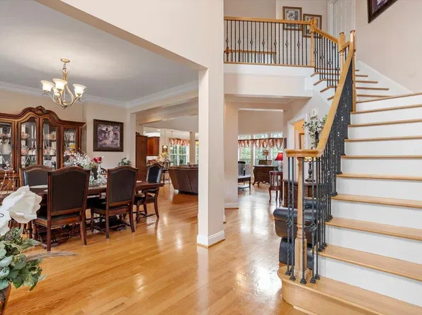 105 Aviary Ct, Clayton, NC 27520