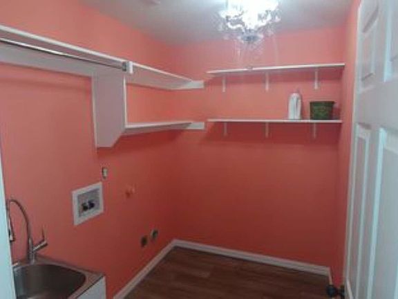 3rd image of 316 Sagebrush Ln