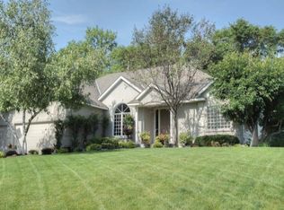 11000 Cavell Cir, Bloomington, MN 55438