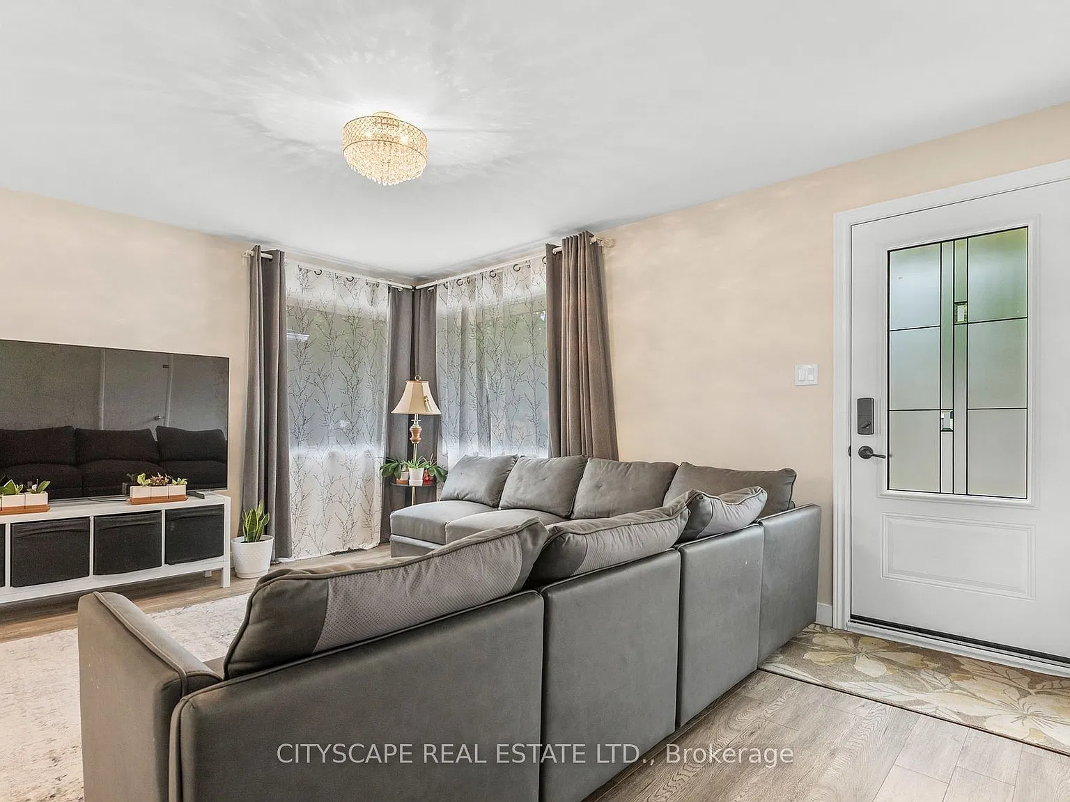 3 bed, $2,150 — Photo 3