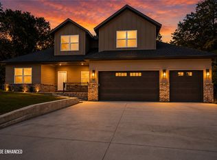 46 Chaucer Dr, Bella Vista, AR 72714