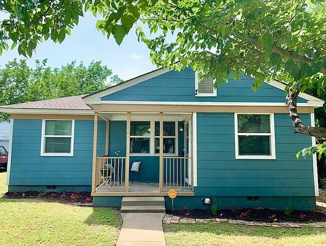 2nd image of 2508 Dean Ln