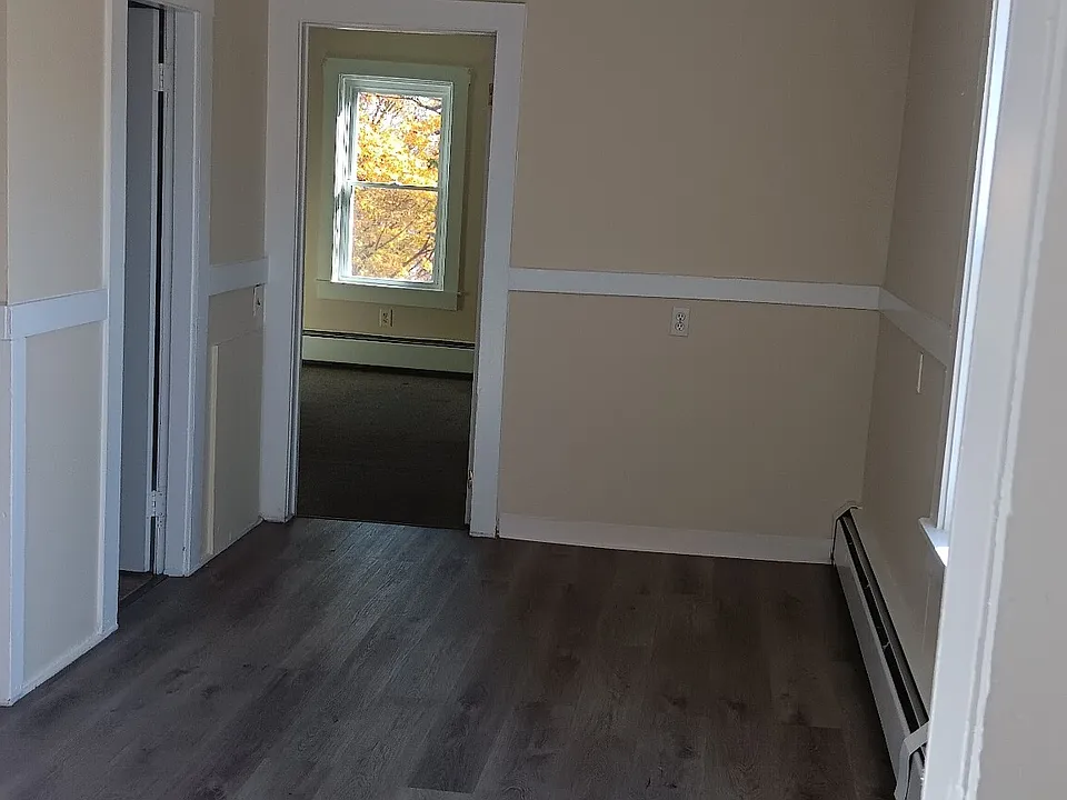 85 Pine St
