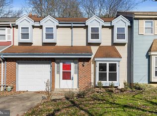 304 Carleton Ln, Mount Laurel, NJ 08054