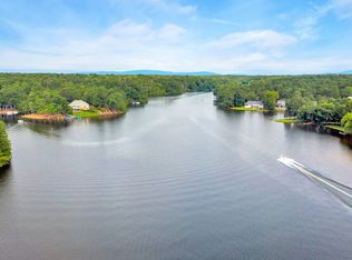 12 Leisure Ct, Palmyra, VA 22963