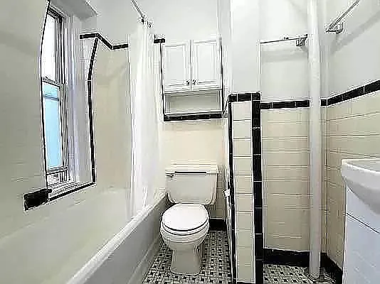 Rented by Compass | media 13