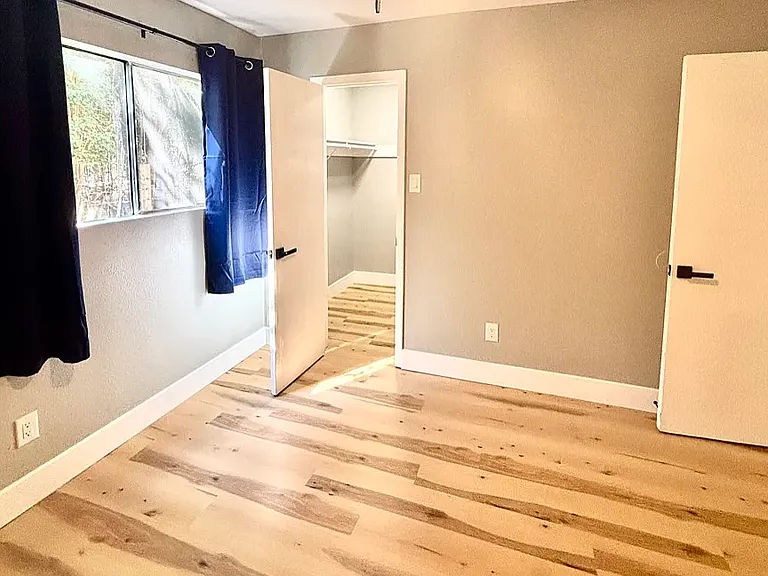 601 Bracewood Cir #D — Photo 4