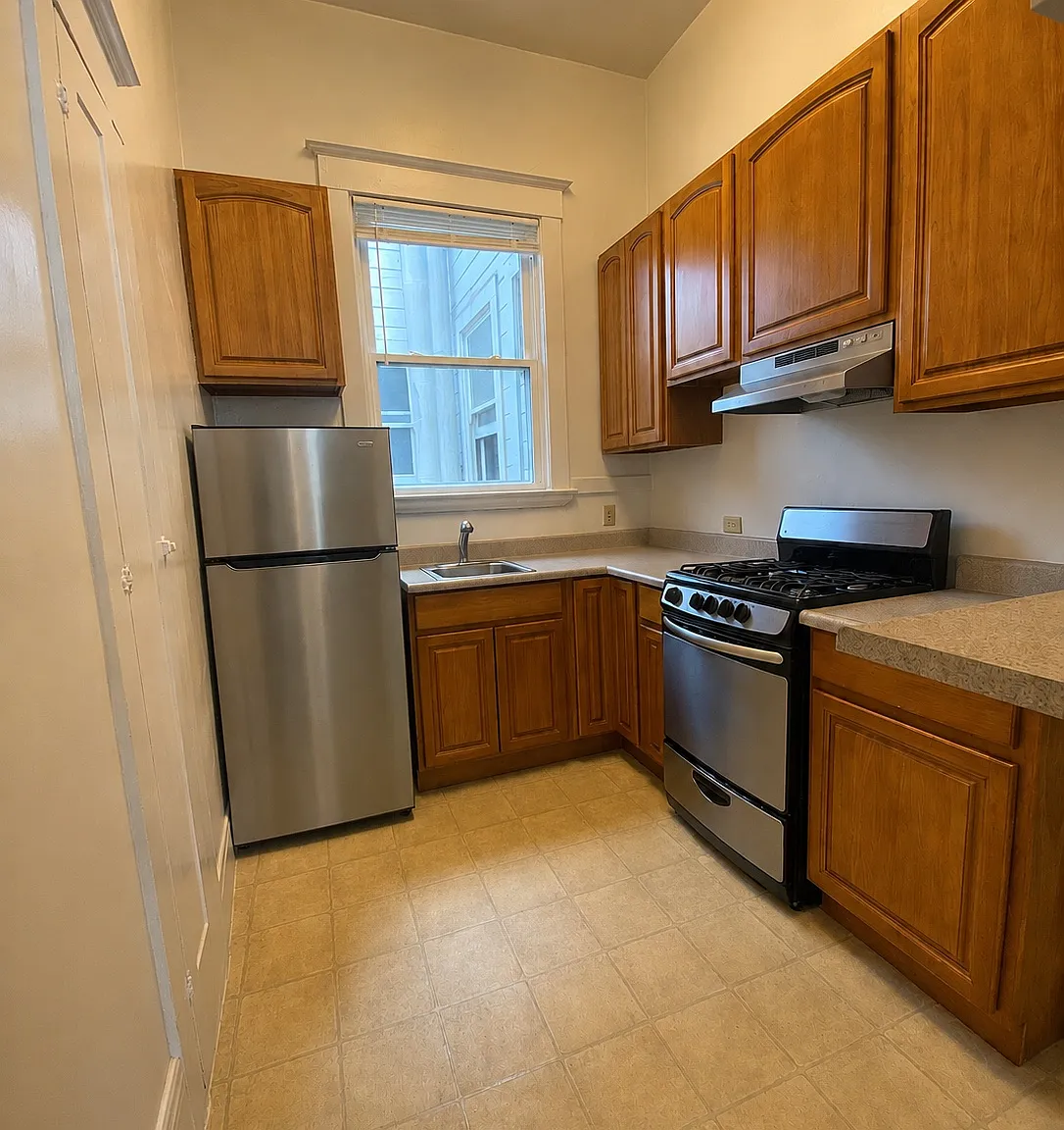 Studio, $3,150 — Photo 4