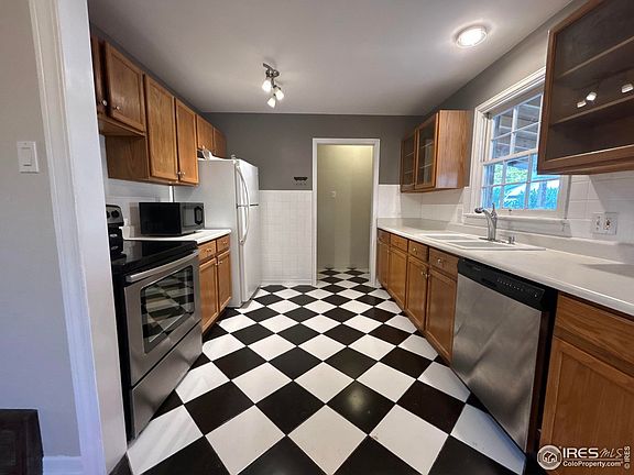 5th image of 150 S Canosa Ct