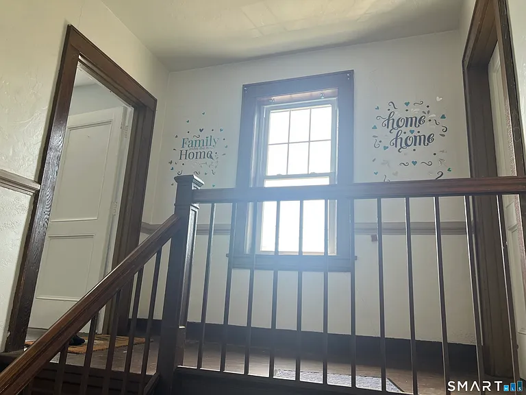 24 Circular Ave #3B — Photo 3