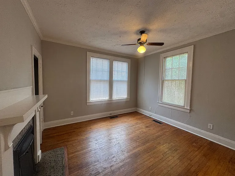 1154 S Lawrence St — Photo 15