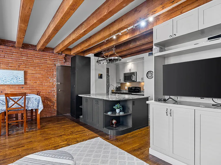 121 Fulton St #3 — Photo 7