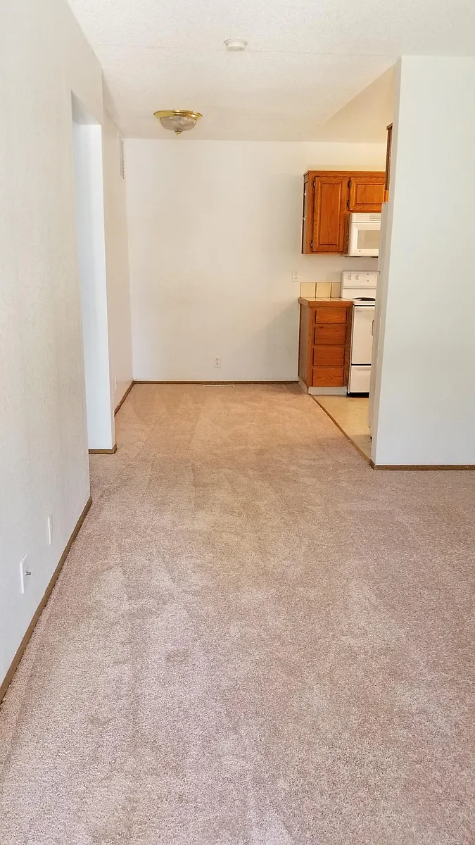 Building Photo - 1481 Selmi Dr