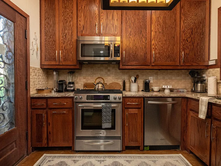 508 W Louisiana St — Photo 30