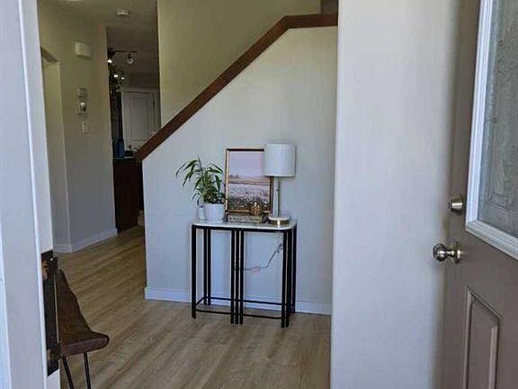 3rd image of 1346 E Kings Heights Way SE