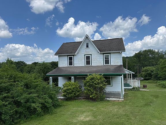 2nd image of 333 Clover Run Rd