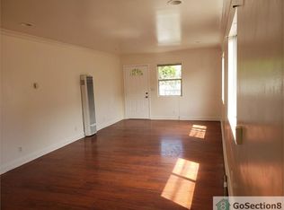 323 W 8th St, San Pedro, CA 90731
