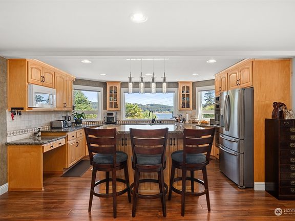 4th image of 7513 139th Street Ct NW