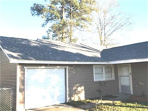 2nd image of 3420 Betty Ln
