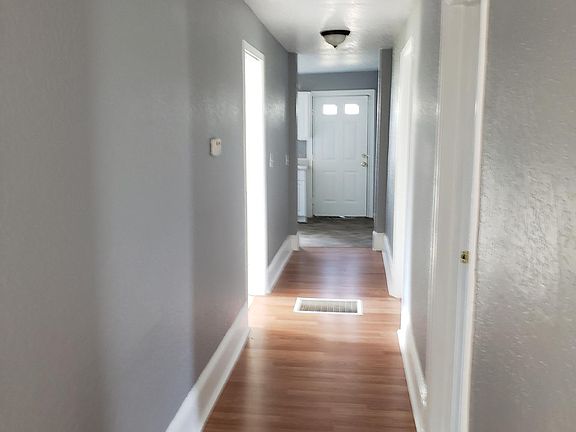 2nd image of 1129 Grothe St #1