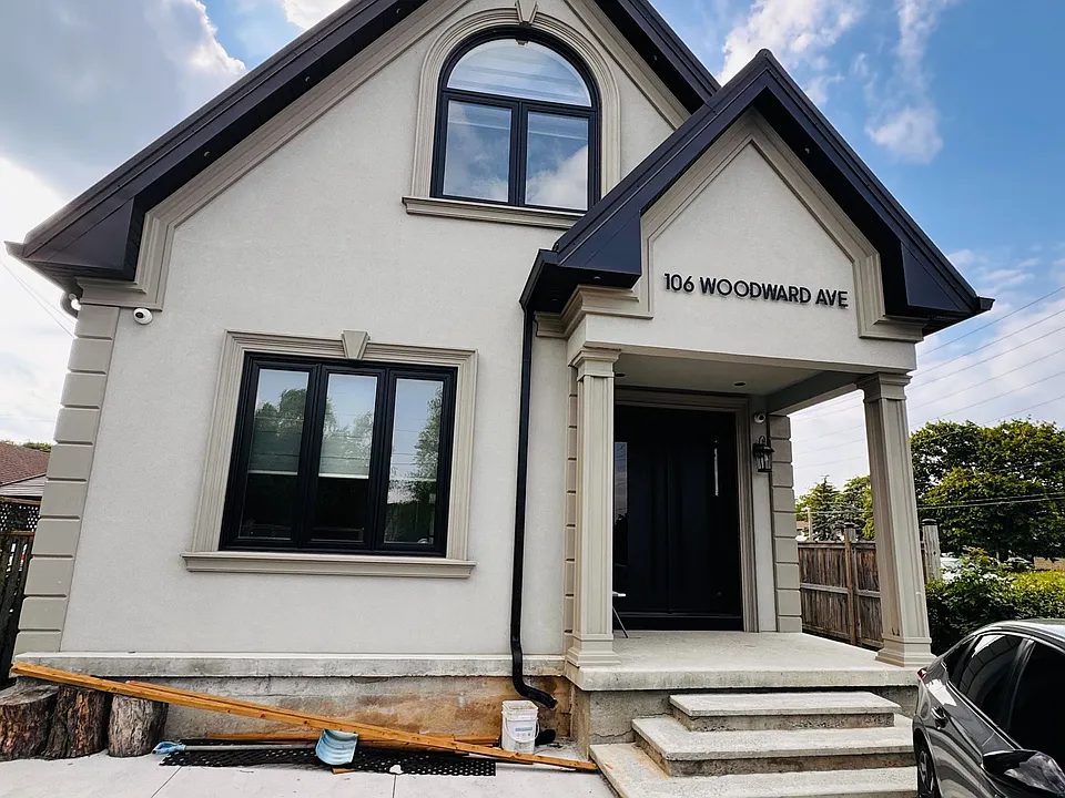 106 Woodward Ave