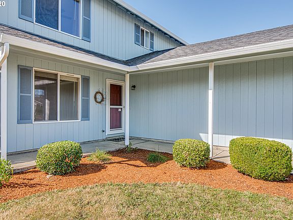 2nd image of 8704 NE 160th Ave
