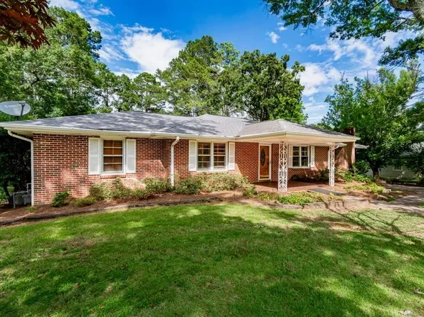 7194 Reinhardt College Pkwy, Waleska, GA 30183