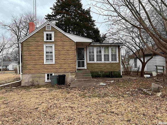 2nd image of 813 Goltra Ave