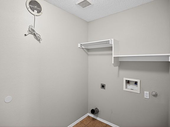 5th image of 4608 Merlot Dr