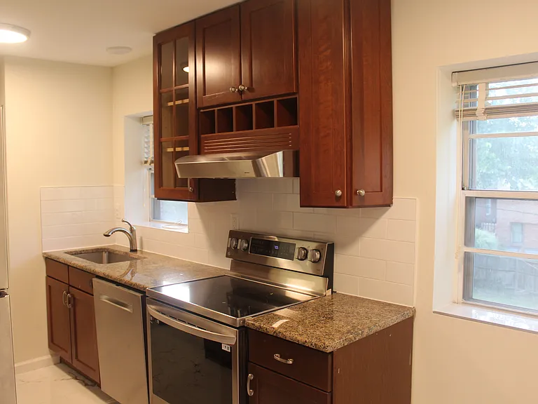 7957 Delmar Blvd #2 — Photo 6