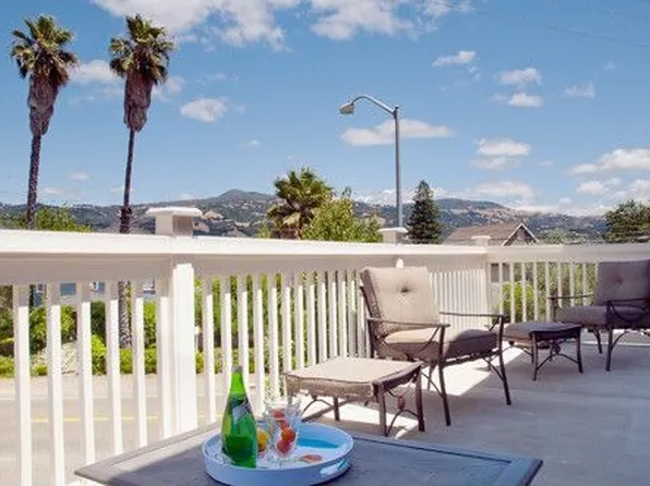 100 Schoolhouse Ln #206, Geyserville, CA 95441