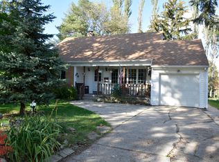 7122 W Bluemound Rd, Wauwatosa, WI 53213