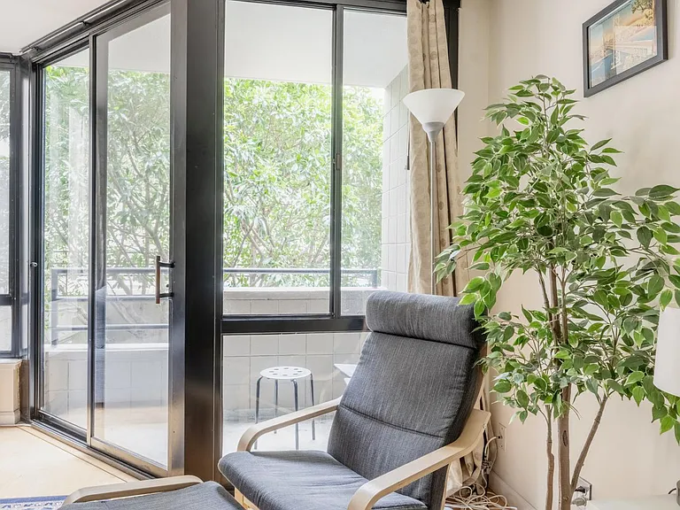 900 Bush St #213 — Photo 4