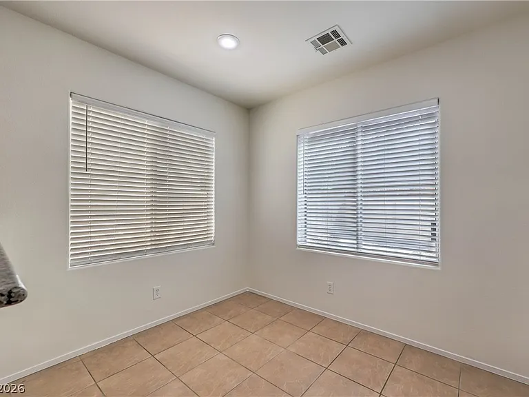 10939 Paradise Rd — Photo 12