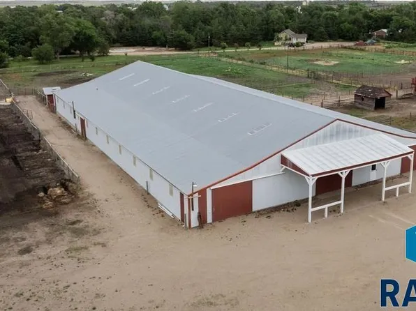 36686 275th St, Platte, SD 57369