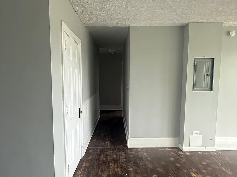 721 E High St #313 — Photo 4