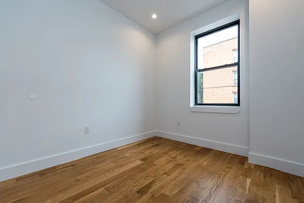 Rented by Nooklyn NYC LLC | media 38