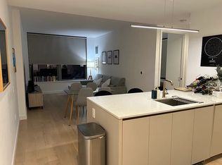 3 Court Sq APT 2707, Long Island City, NY