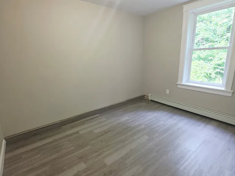 212 Bidwell Ave #1A — Photo 10